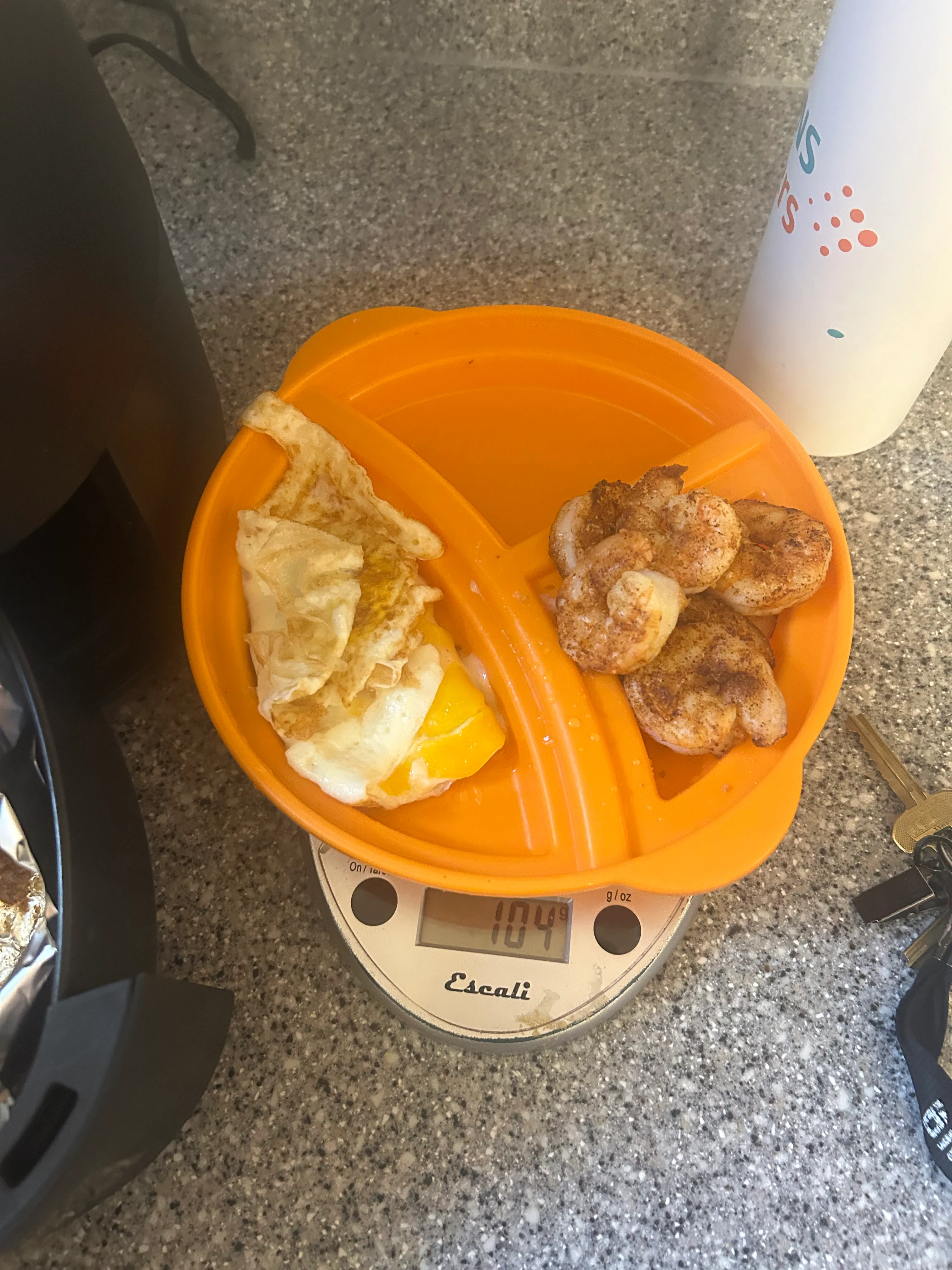 the food scale i use to weigh every meal